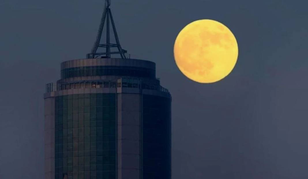 19 Ağustos tarihine dikkat! Kova Dolunay'ı geliyor: Bitmez denen ilişkiler bitecek, olmaz denilenler olacak - Resim: 12